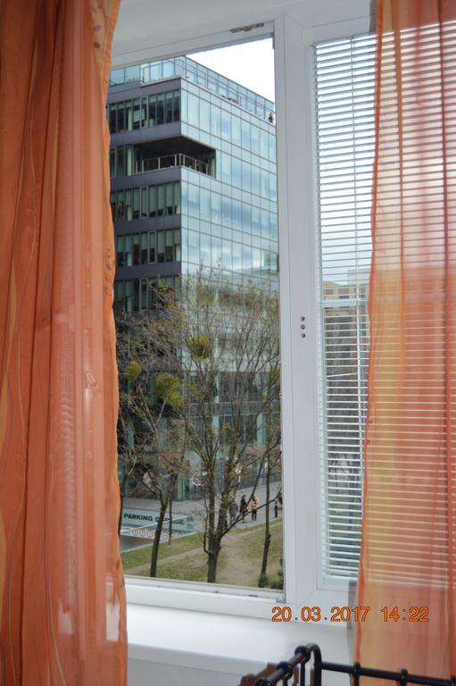 Vacation Apartment Up To 10 Bratislava Exterior foto